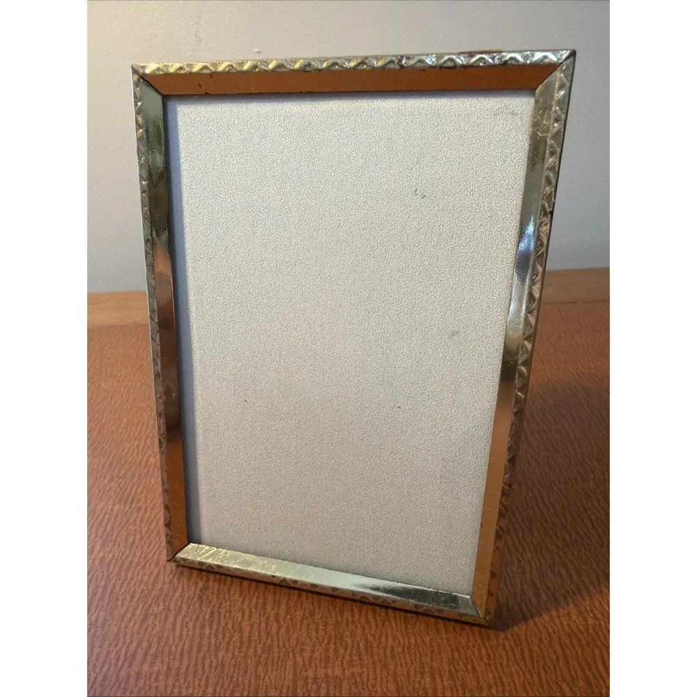 Vtg MCM Gold Tone Free Standing Picture Frame 3.5